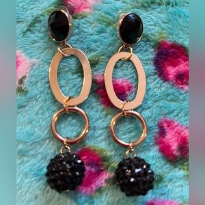 Gold and black dangle earrings excellent condition
